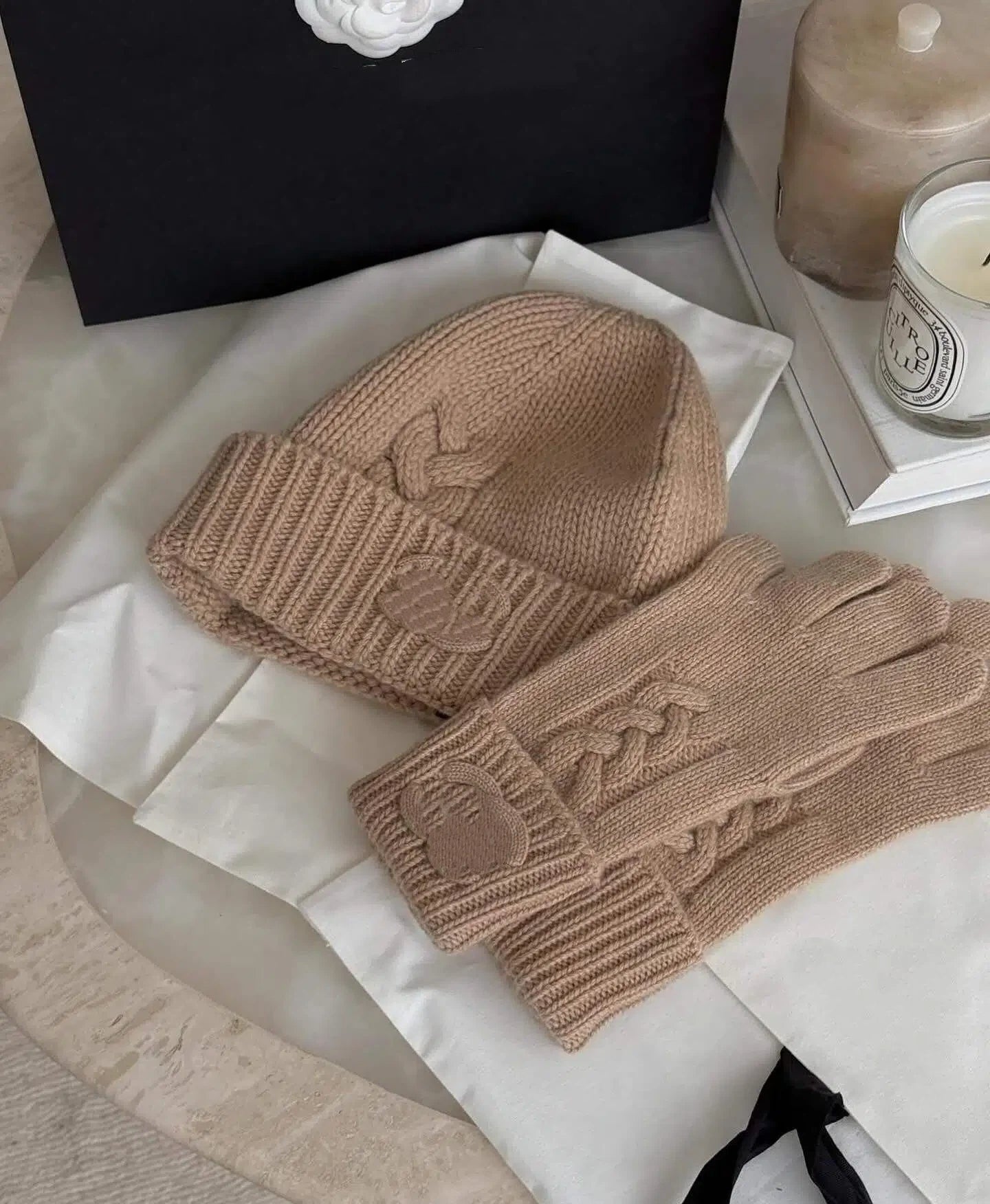 Gloves and Hat Set
