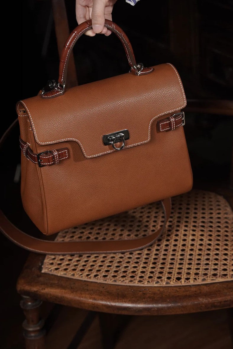 Horseshoe Clasp Bag