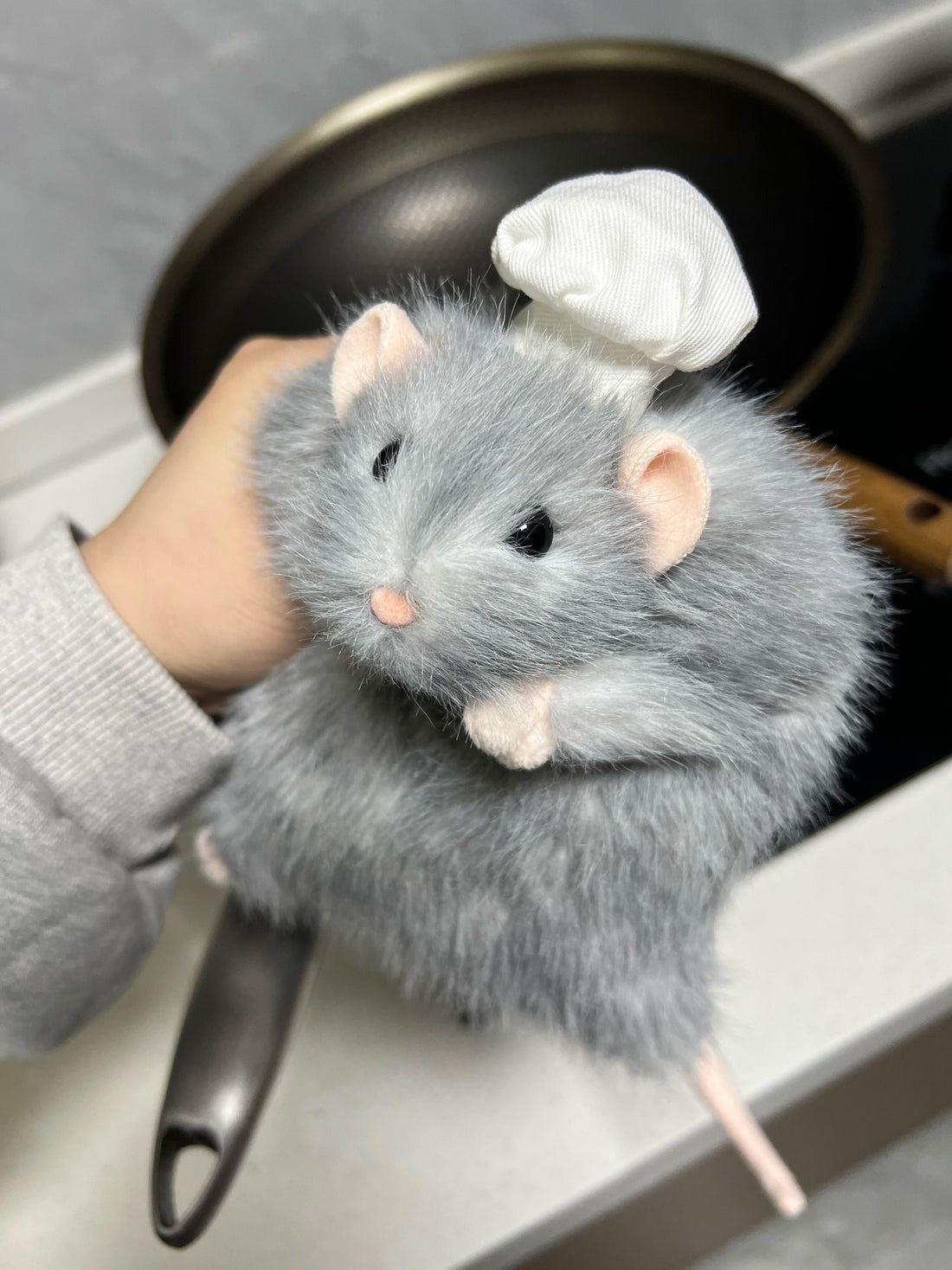 The mouse is realistic ?Handmade