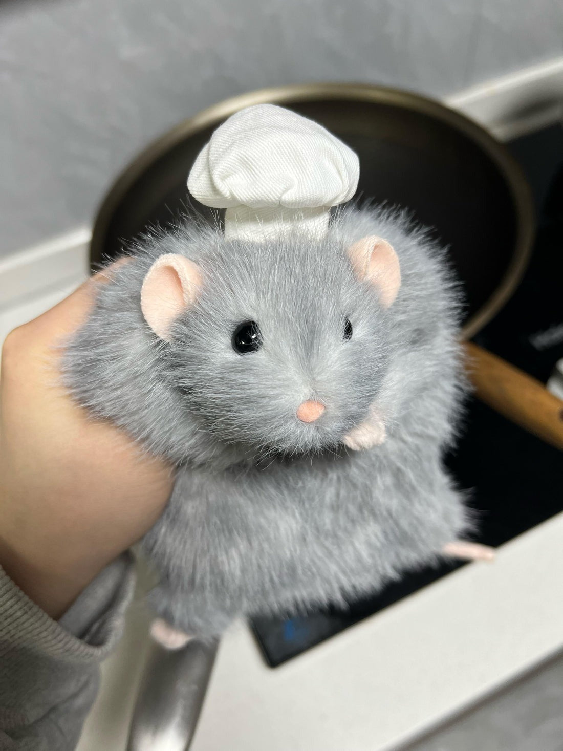 The mouse is realistic ?Handmade