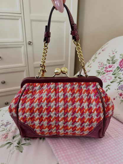Houndstooth Tweed Mini Kisslock Bag