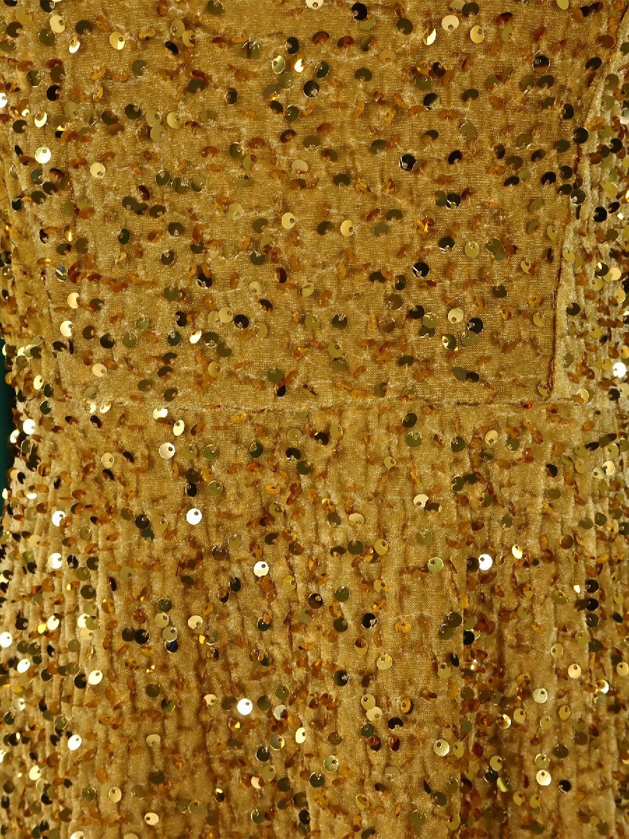 Round Neck Long Sleeve Solid Color Sequined Dress
